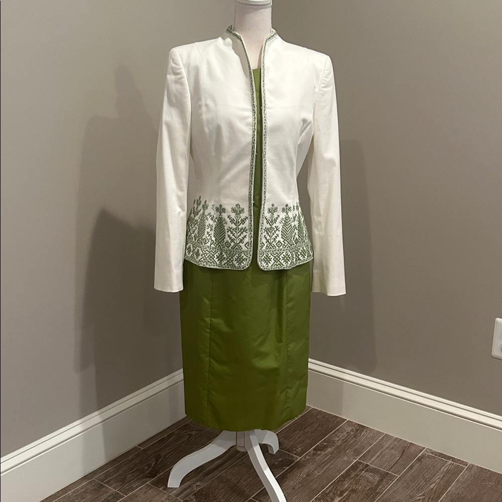Carolina Herrera Elegant Green Midi Dress